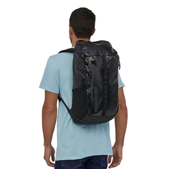 Black Hole Pack 25L  - black