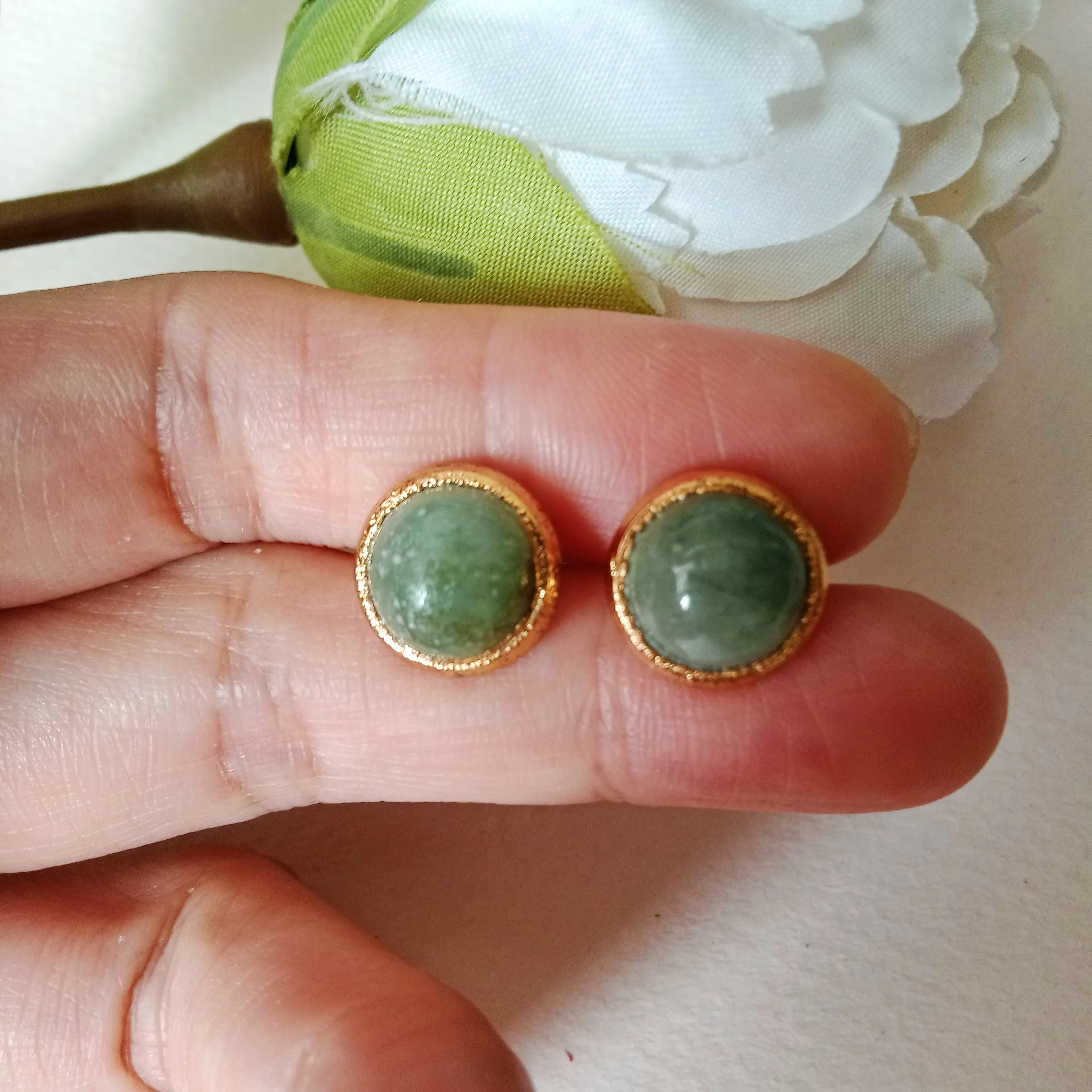 Jade cabochon stud earrings