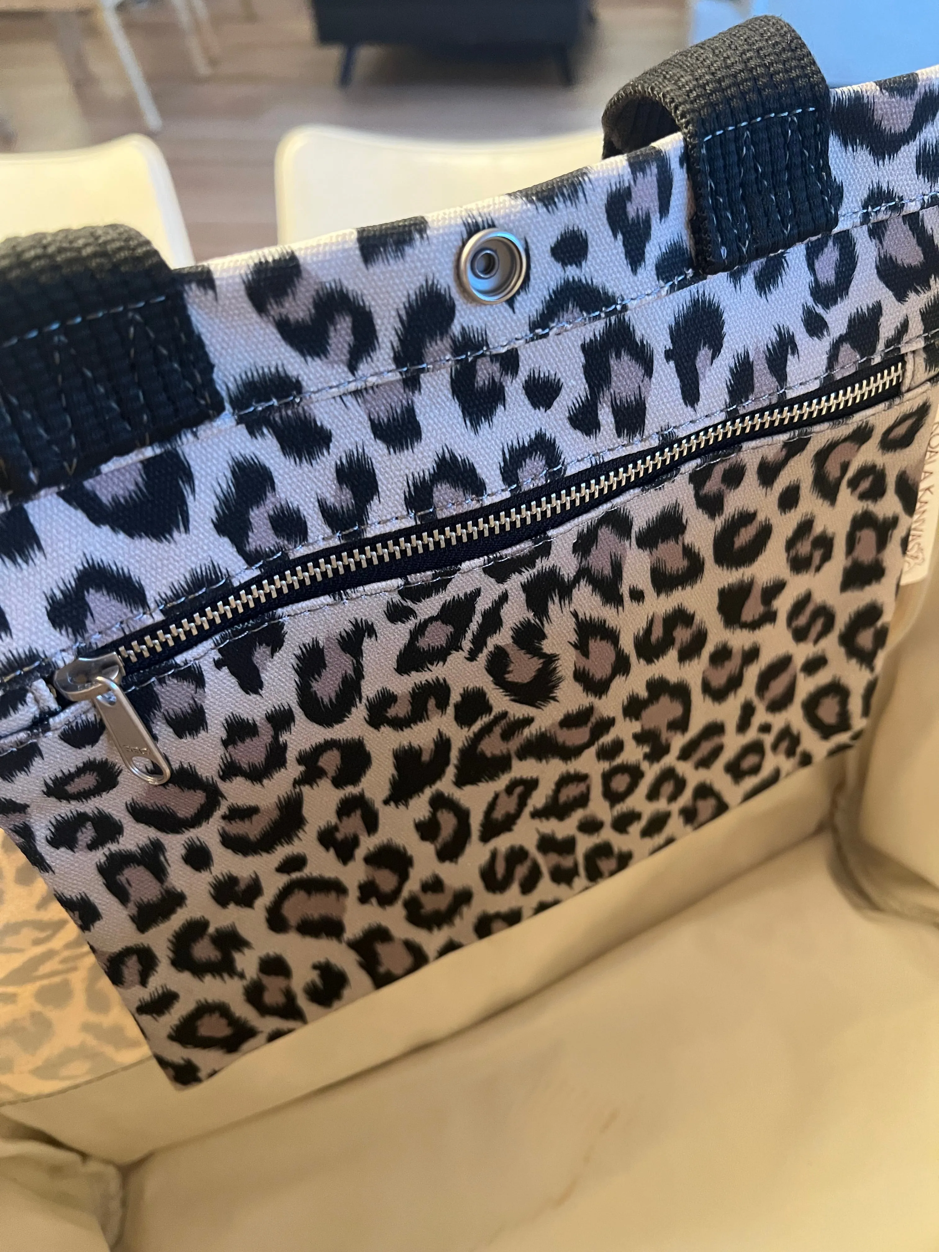 Luxe North South Bag in Leopard