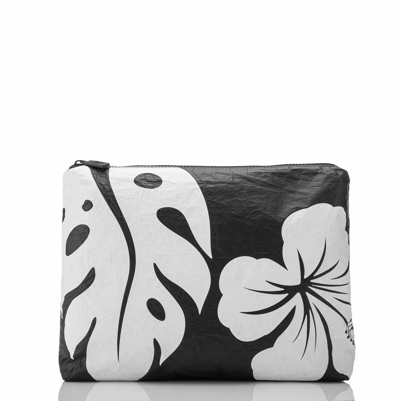 Waipio Mid Pouch / White & Black